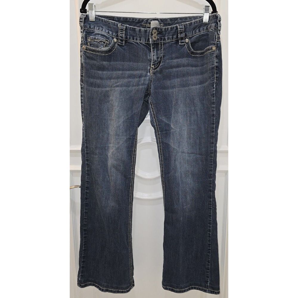 Women's Bootcut Jeans‎ Maurices Low Rise Distressed 9/10 Denim